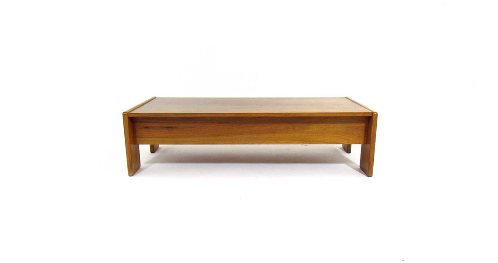 Bastiano table gavina design tobia scarpa knoll afra wood design vintage iconicdesign iconic design